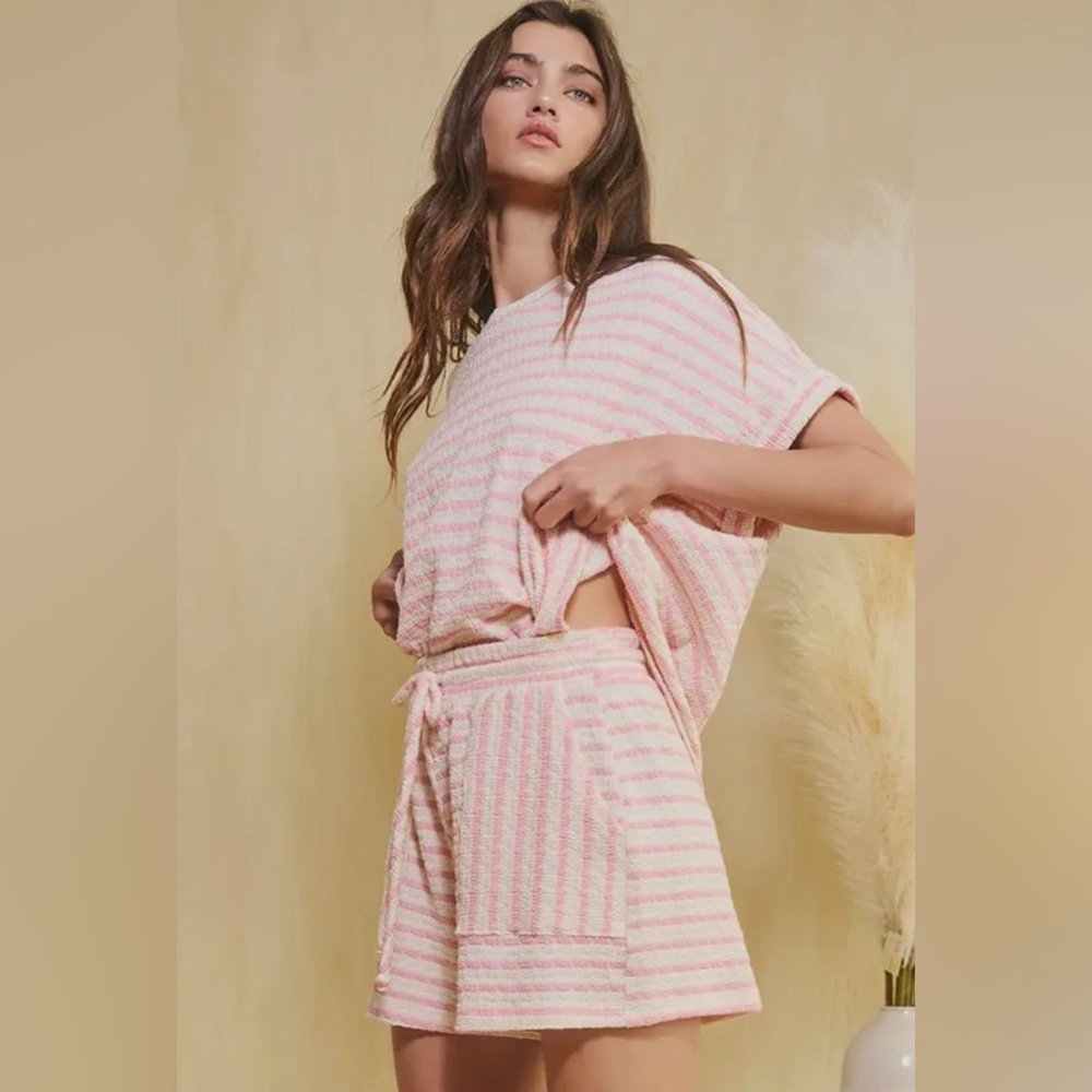 BucketList Pink Striped Textured Dolman Sleeve Top And Drawstring Waist Shorts